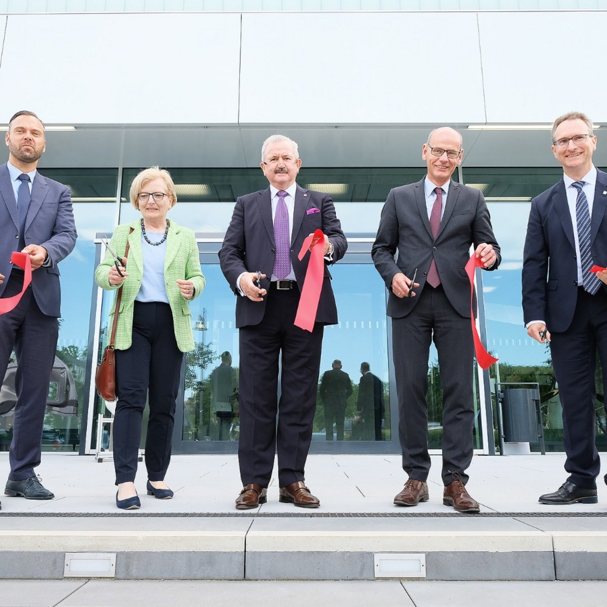 Inauguration of the new office and laboratory building of the Fraunhofer Institute for Applied Polymer Research IAP 