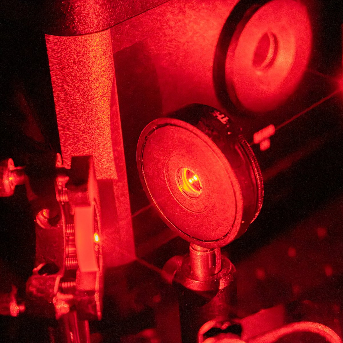 Part of the experimental setup for a quantum physics experiment in the laboratory of the Department of Physics at Humboldt University, Campus Adlershof.