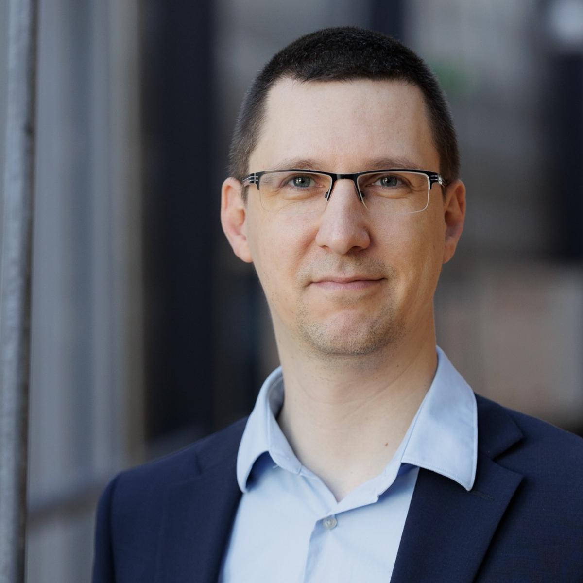 Portrait photo of Robert Seidel
