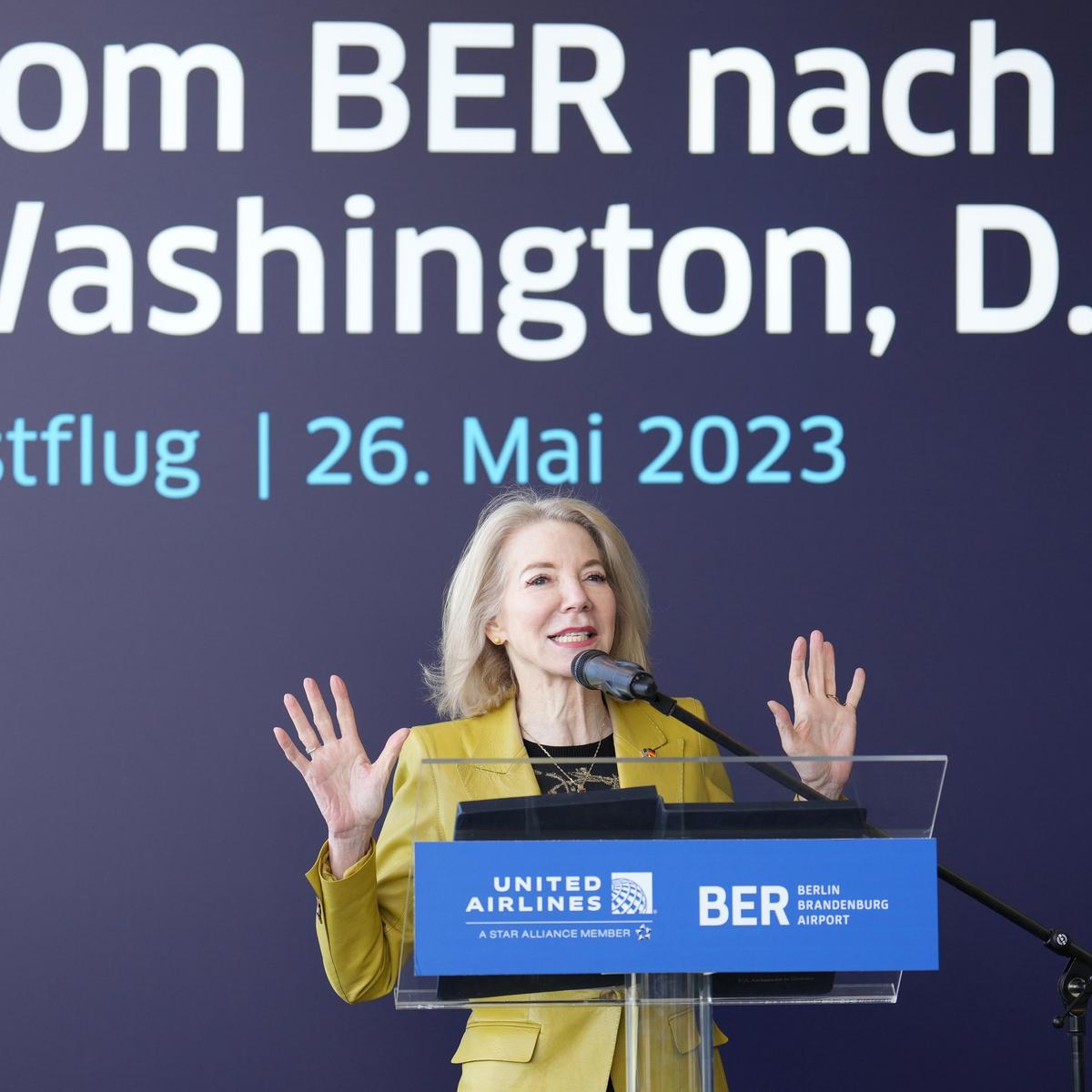 Dr. Amy Gutmann, U.S. Ambassador to the Federal Republic of Germany, at the official ceremonies marking United Airlines' inaugural flight to Washington, D.C.