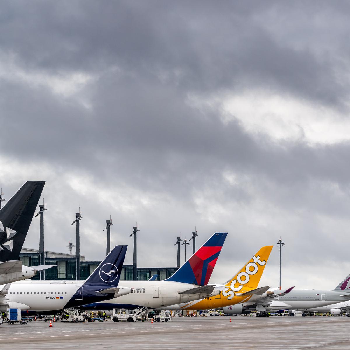 Aircraft on the BER apron for contribution - BARIG welcomes BER as a new partner
