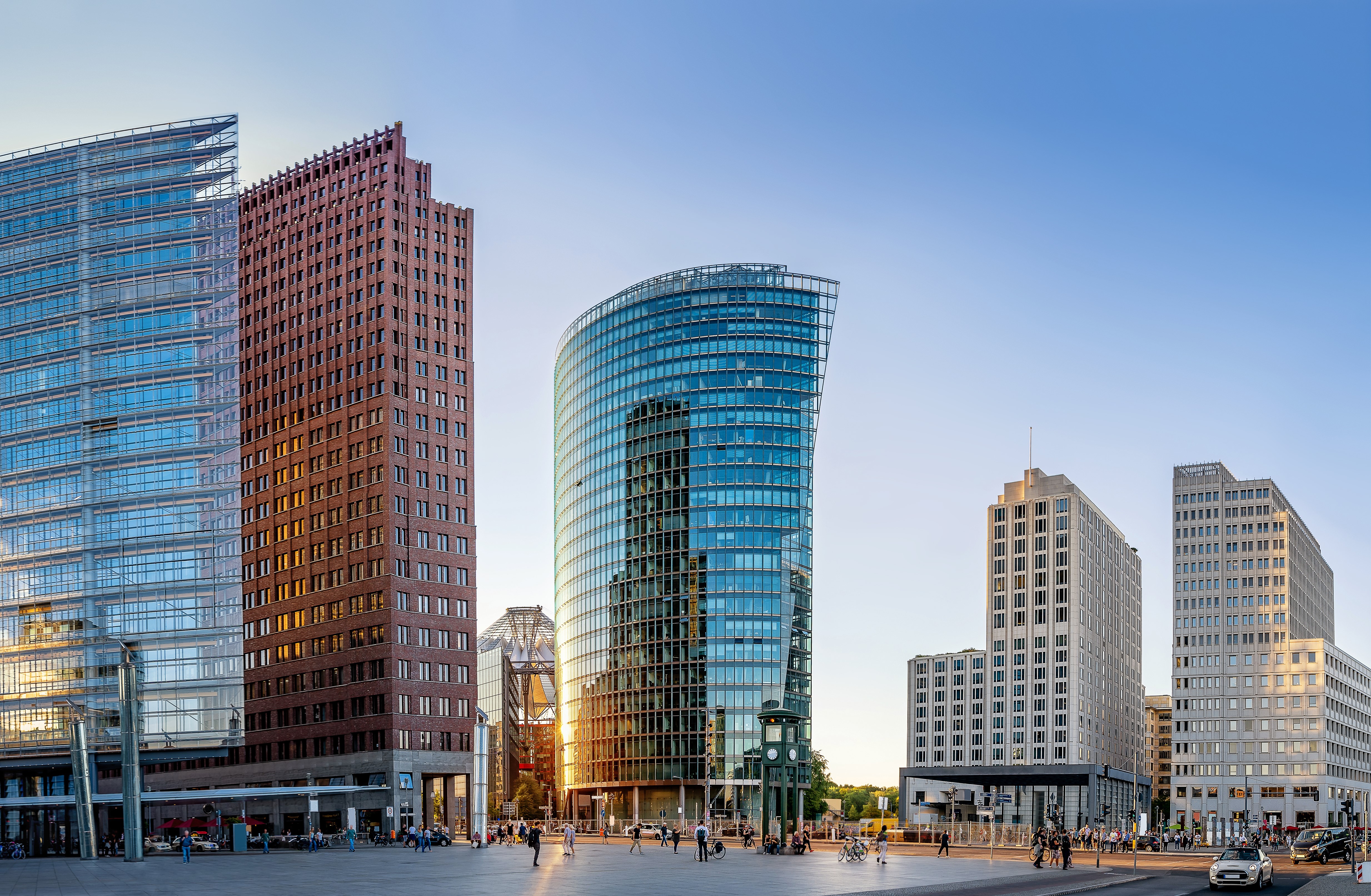 [Translate to Englisch:] Hochhäuser am Potsdamer Platz, © frank_peters - shutterstock.com